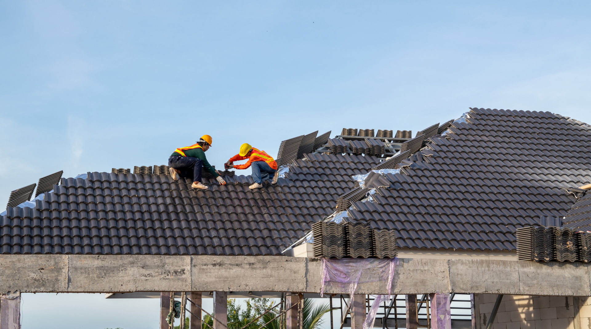 Benefits of Hiring a Local Roofing Contractors in Philadelphia: What to Expect